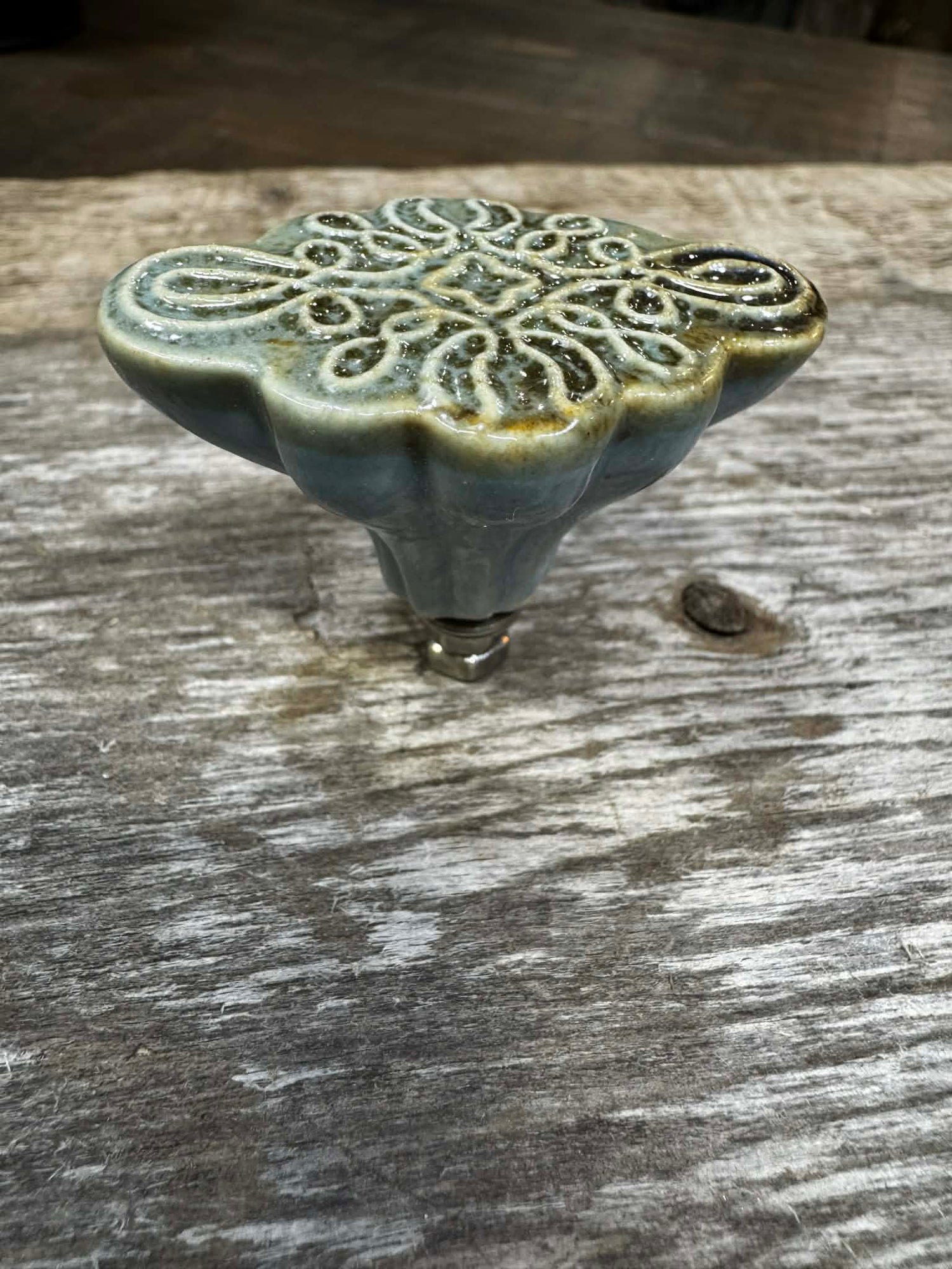 KNOB CERAMIC