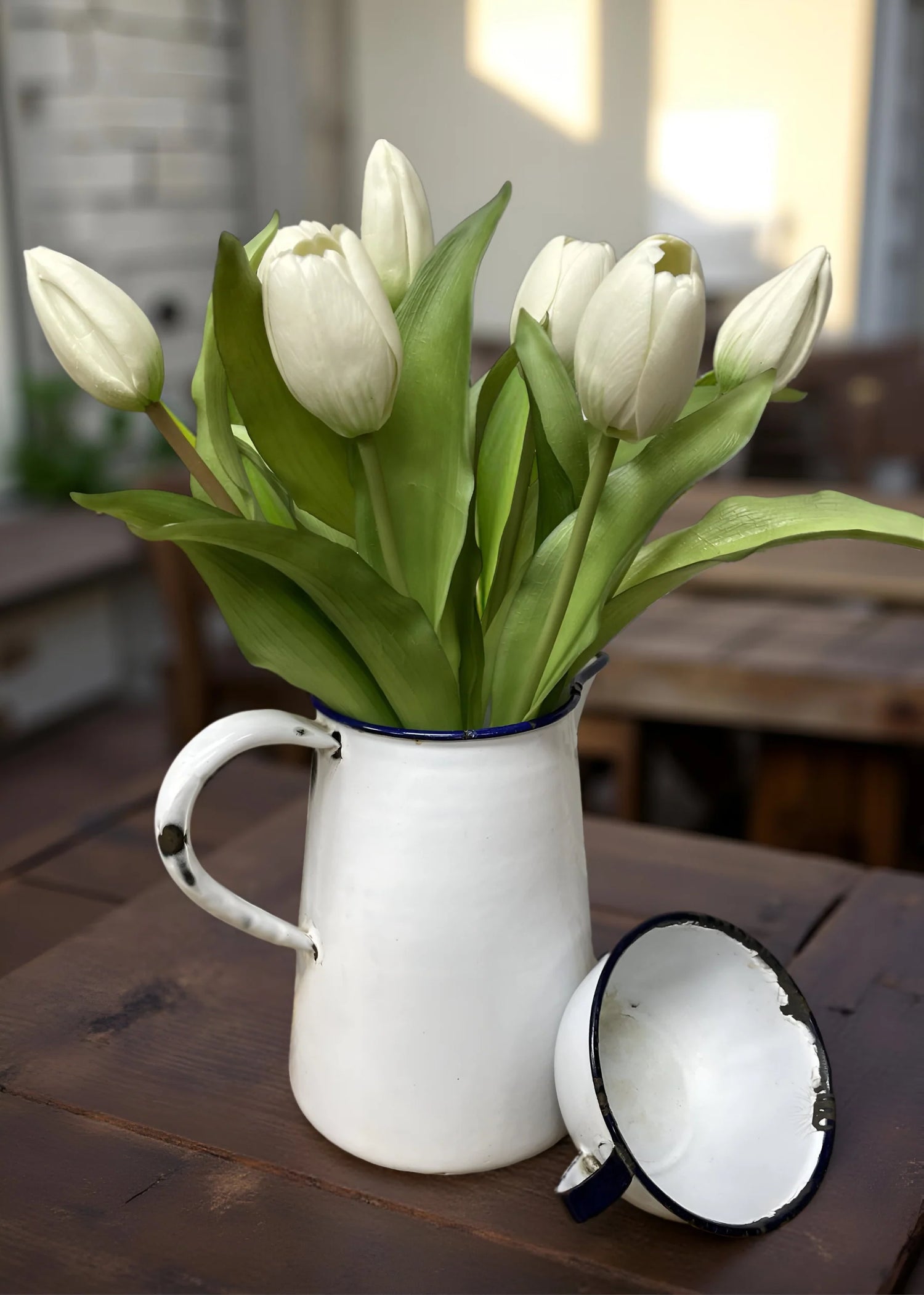 12" WHITE FRESH TOUCH DYNASTY TULIP BUNDLE (4 FLOWERS & 3 BUDS TO A BUNDLE)
