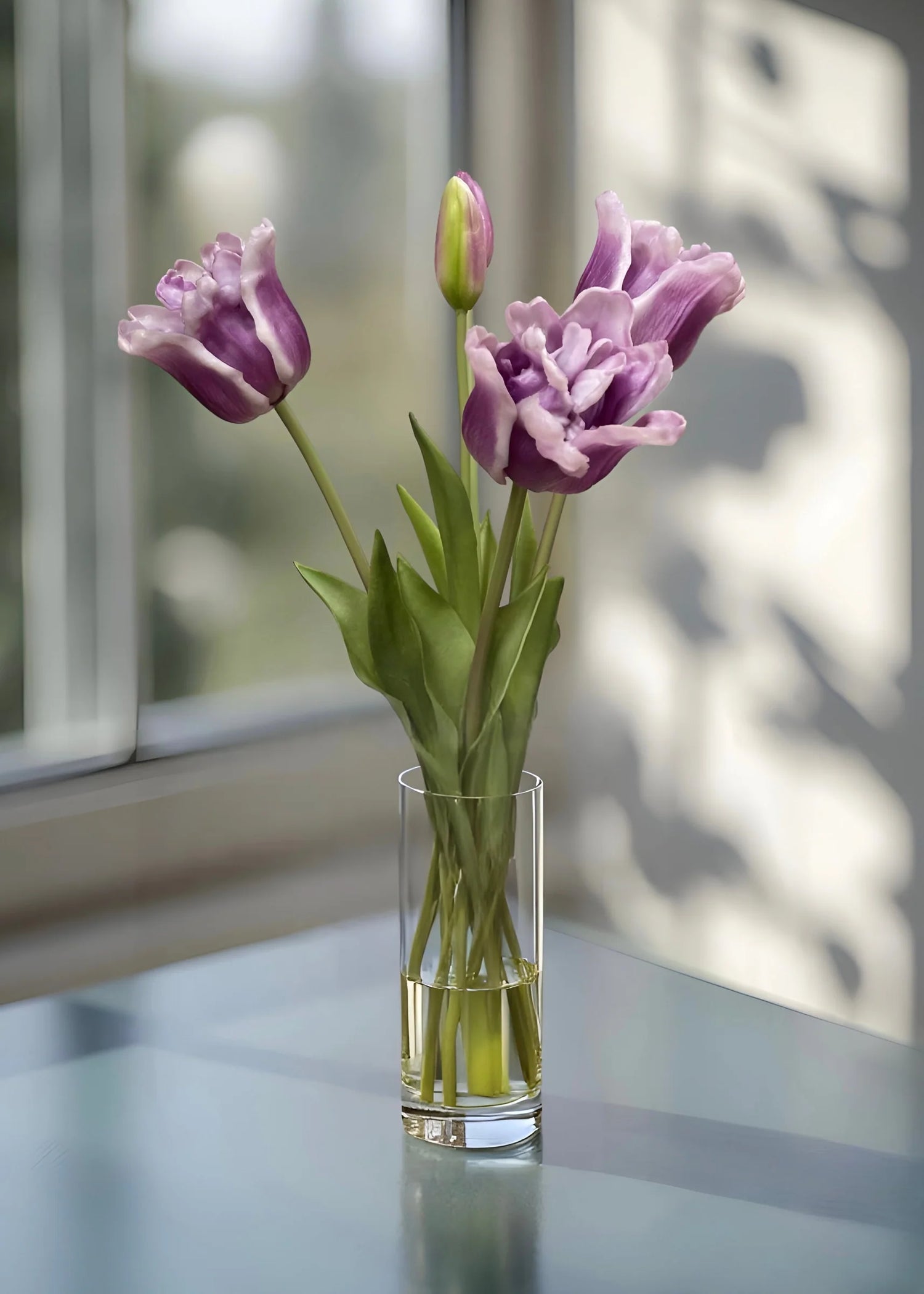 18" FRESH TOUCH RUFFLED LAVENDER WHITE PARROT TULIP BUNDLE (3 FLOWERS & 2 BUDS TO A BUNDLE)