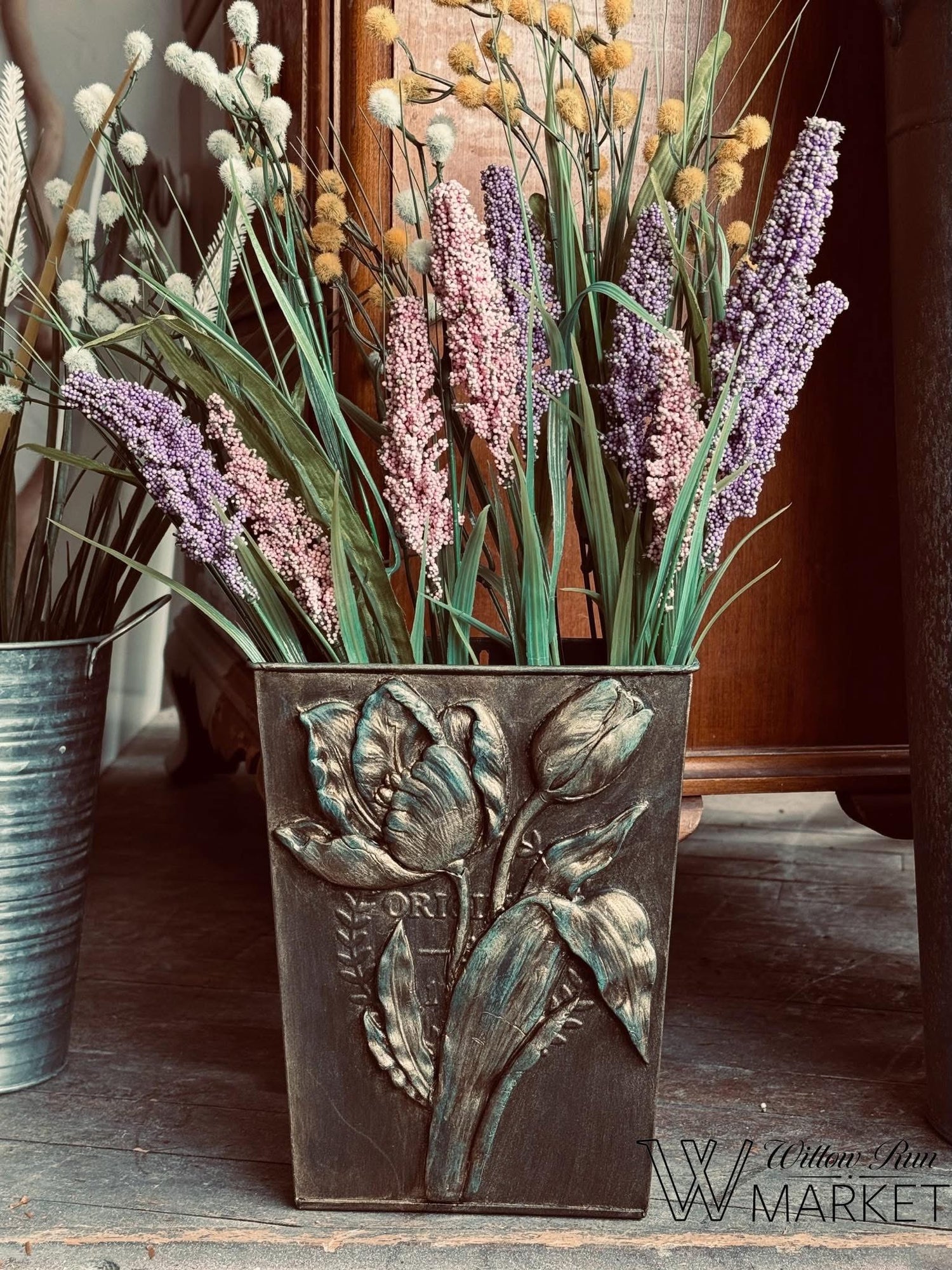 Tulips IOD Decor Mould (6″x10″)