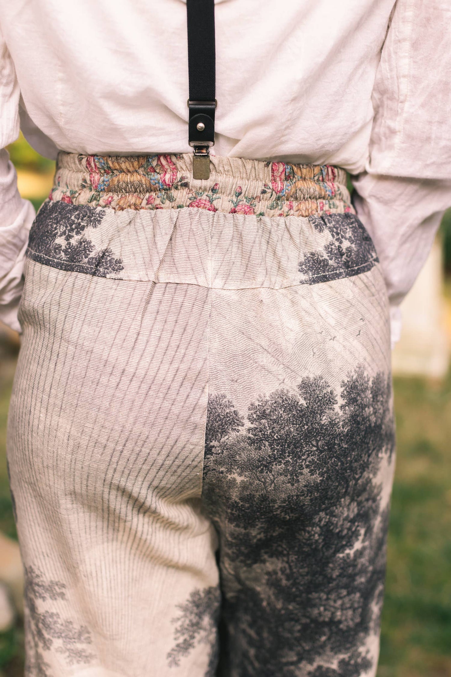 Still I Rise Linen Cropped Artist Pant w/ Sunrise, Woman: S/M