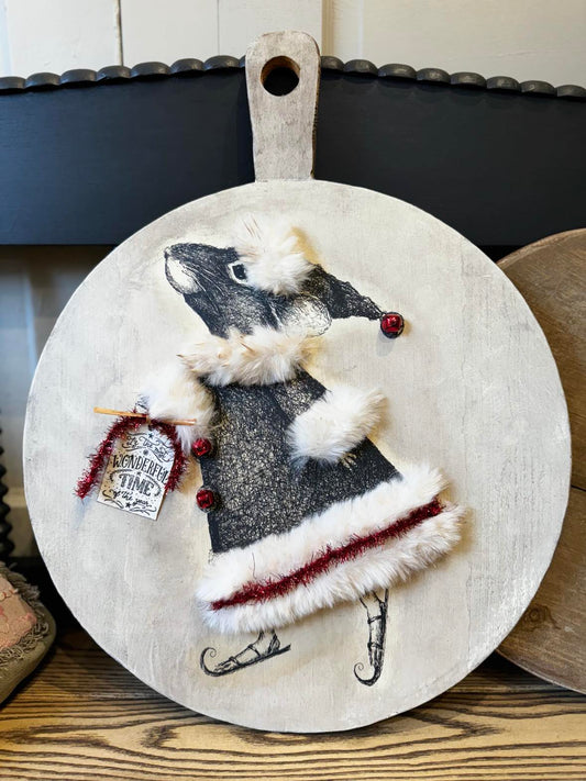 CHRISTMAS SKATER MOUSE(Can sit in a plate holder or hang on a wall or door)--SUNDAY ,  November 17TH---NOON