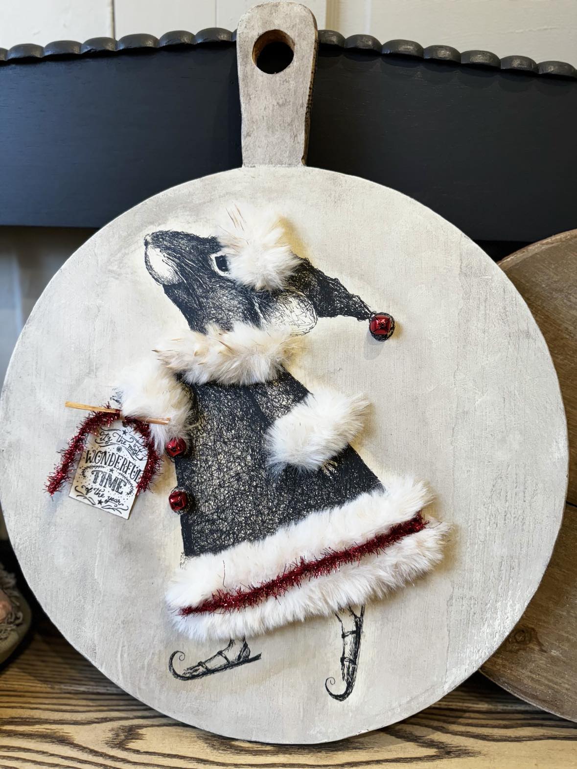 CHRISTMAS SKATER MOUSE(Can sit in a plate holder or hang on a wall or door)--SUNDAY ,  November 17TH---NOON