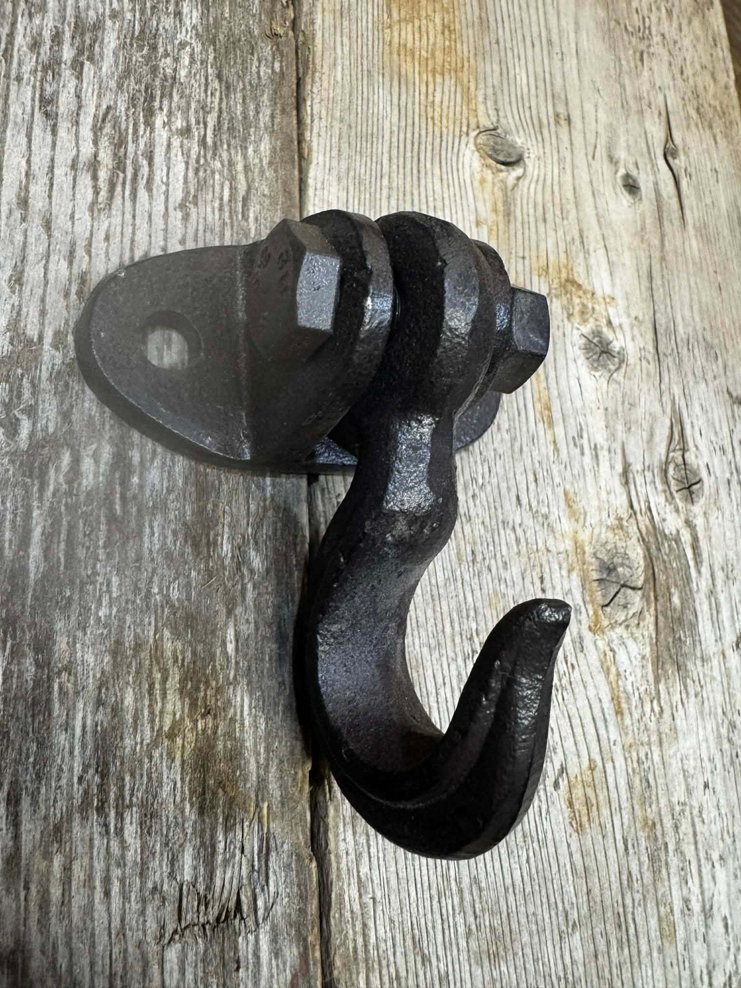 #48 CAST IRON HOOK, HOOK PORTION MOVES