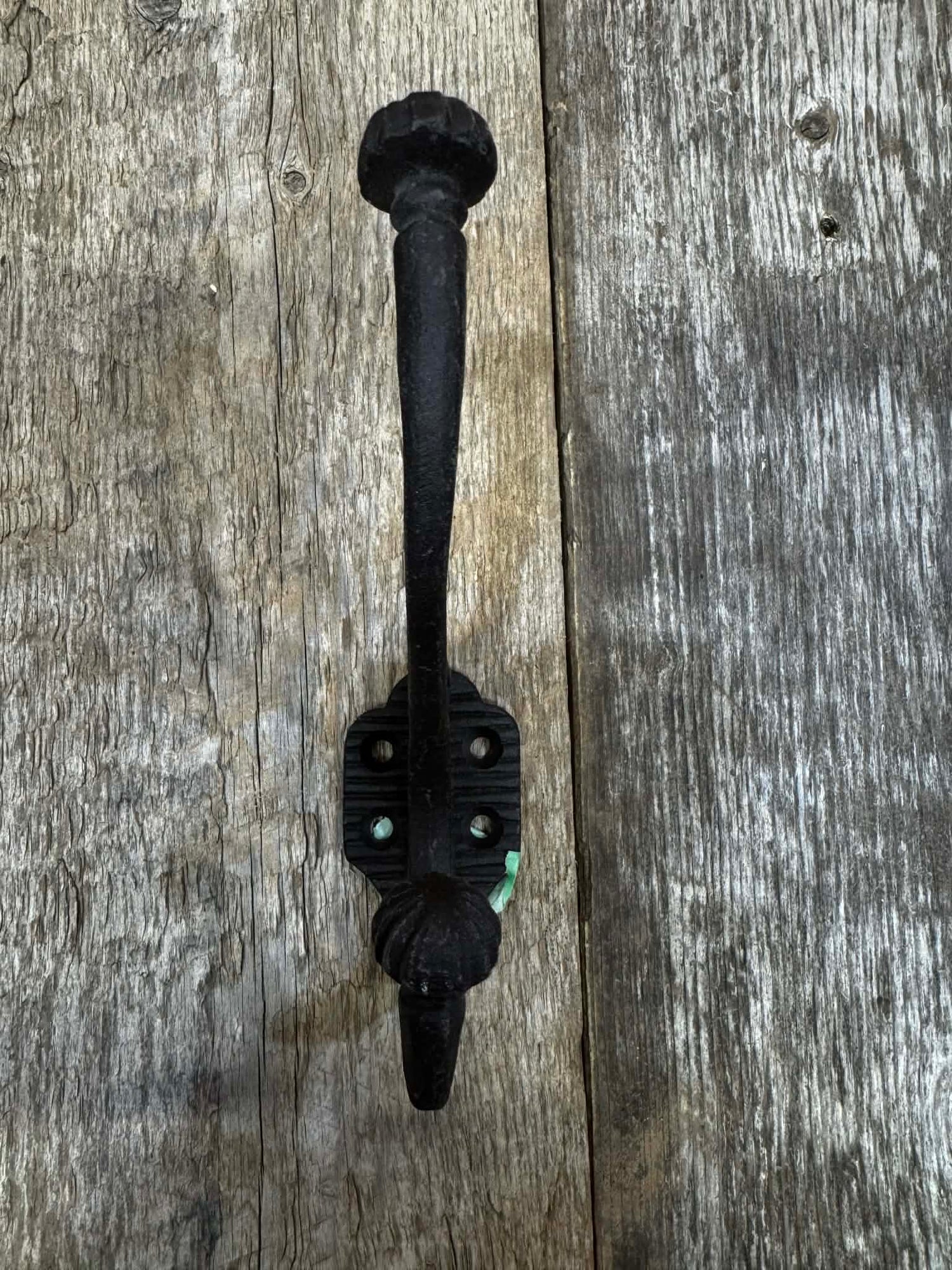 #141  HOOK -BROWNISH