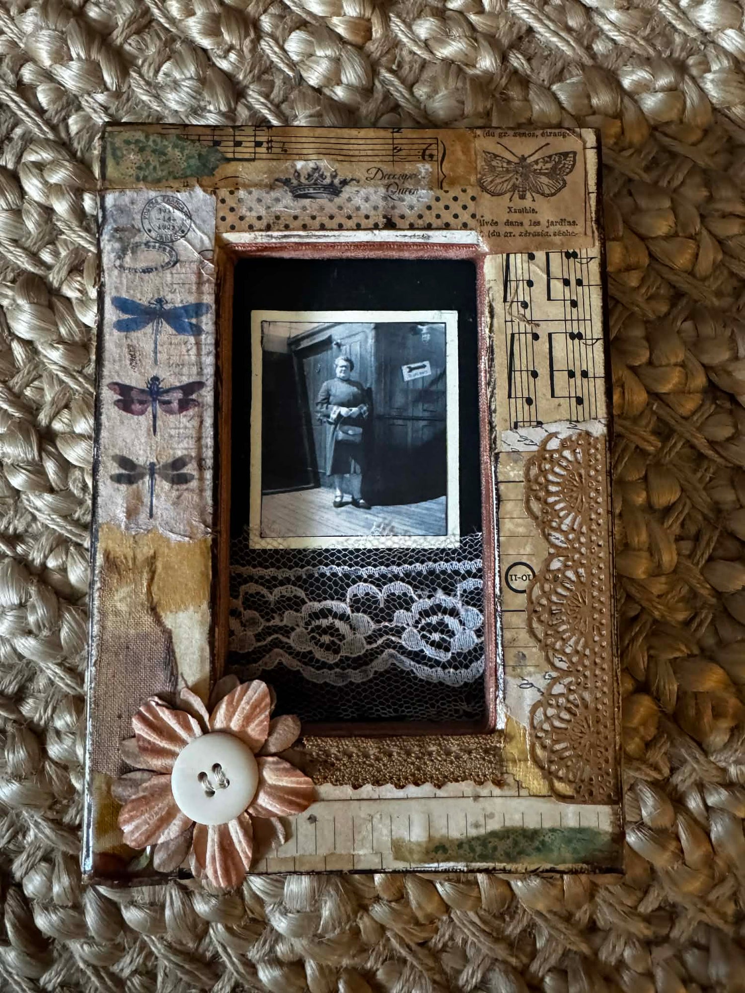 Workshop-Mixed Media Concertina Style Book--MARCH 29 @ 11AM (Read details in description)