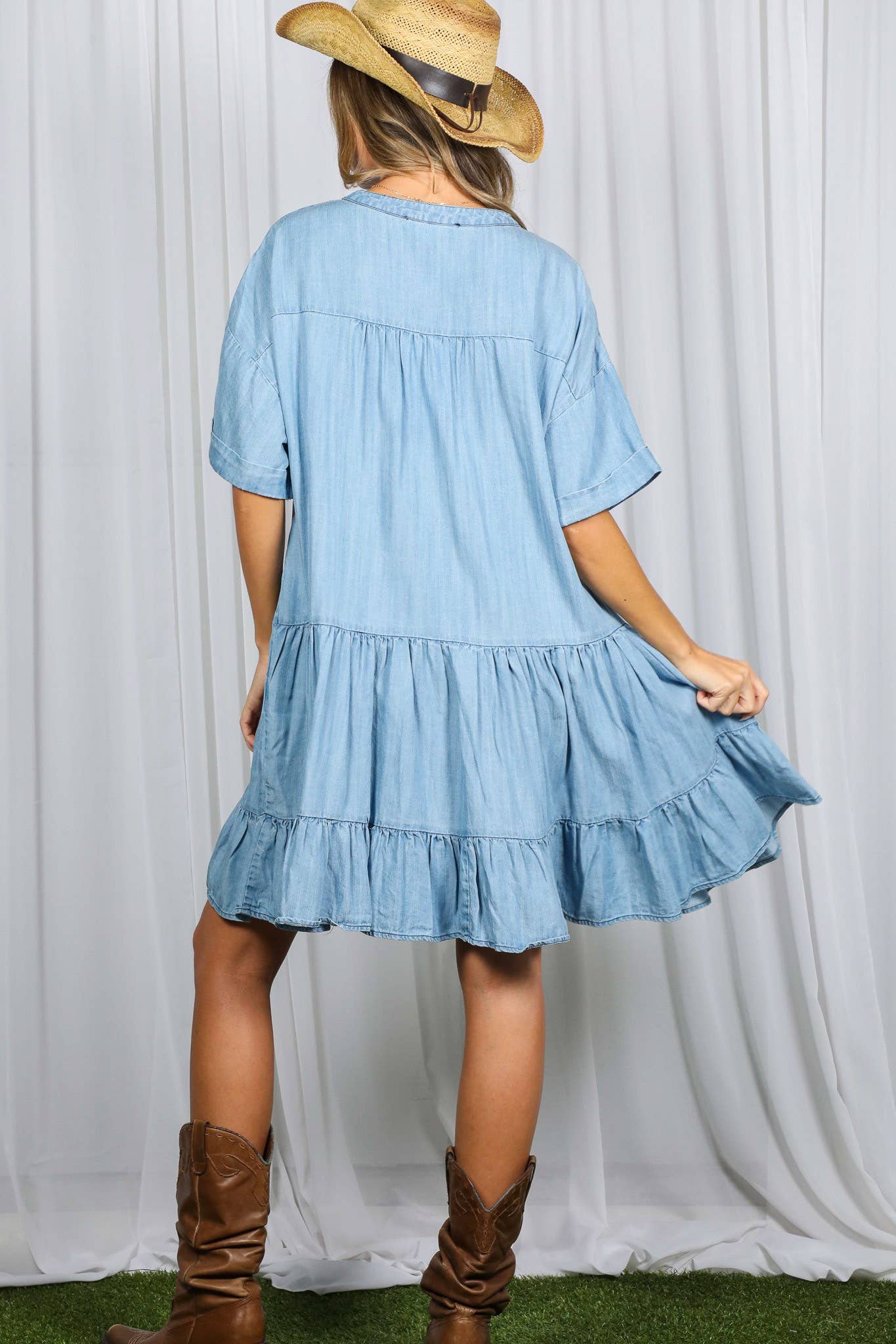 V-Neck 100%Tencel Chambray Tiered Dress VD81038A: Light Denim / S