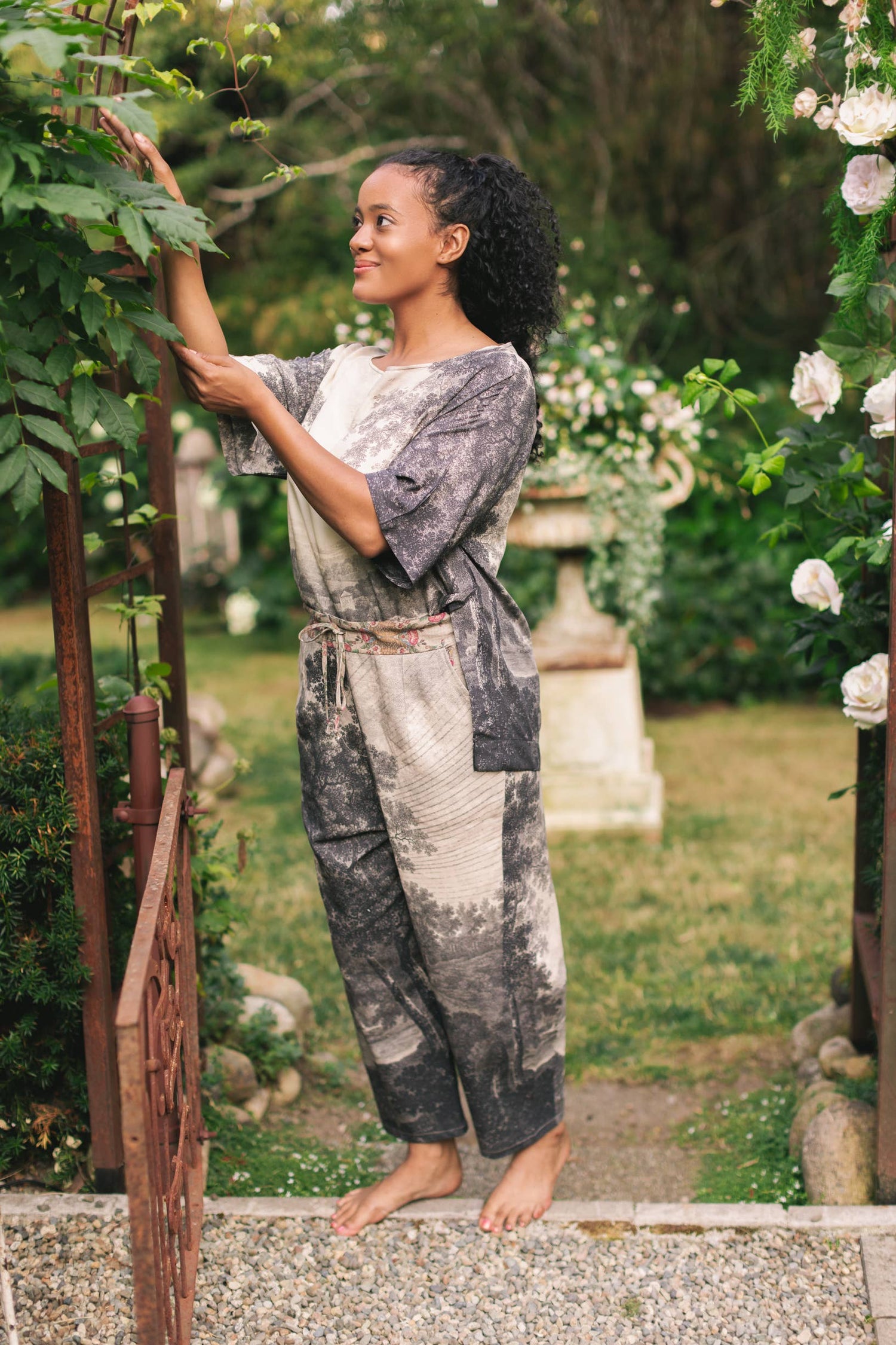 Still I Rise Linen Cropped Artist Pant w/ Sunrise, Woman: S/M