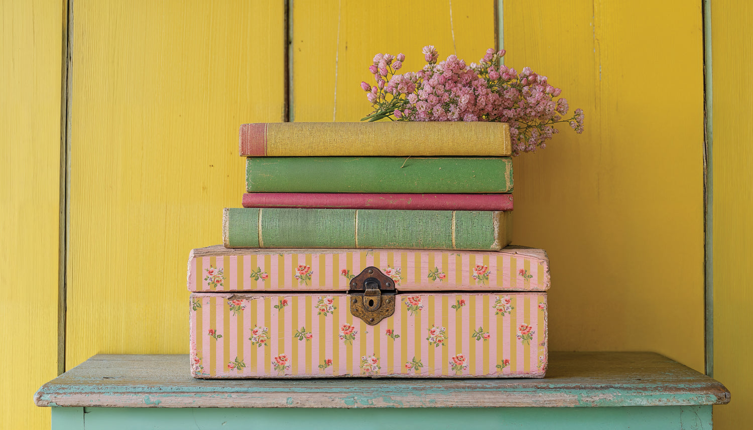 Ditsy Blooms IOD Paint Inlay (12″x16″ pad-8 sheets) Q2 2025 LIMITED EDITION