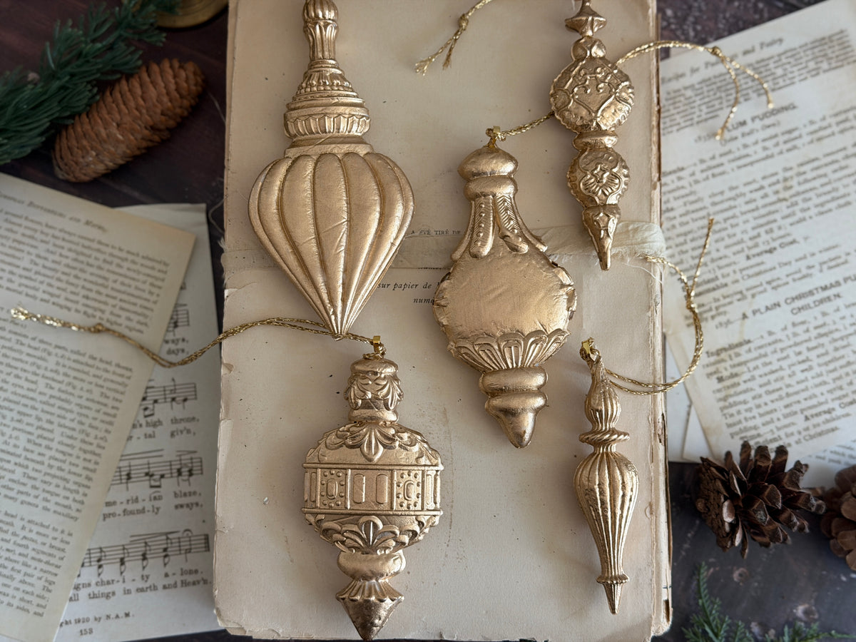 Baubles Encore IOD Decor Mould (6" x 10")