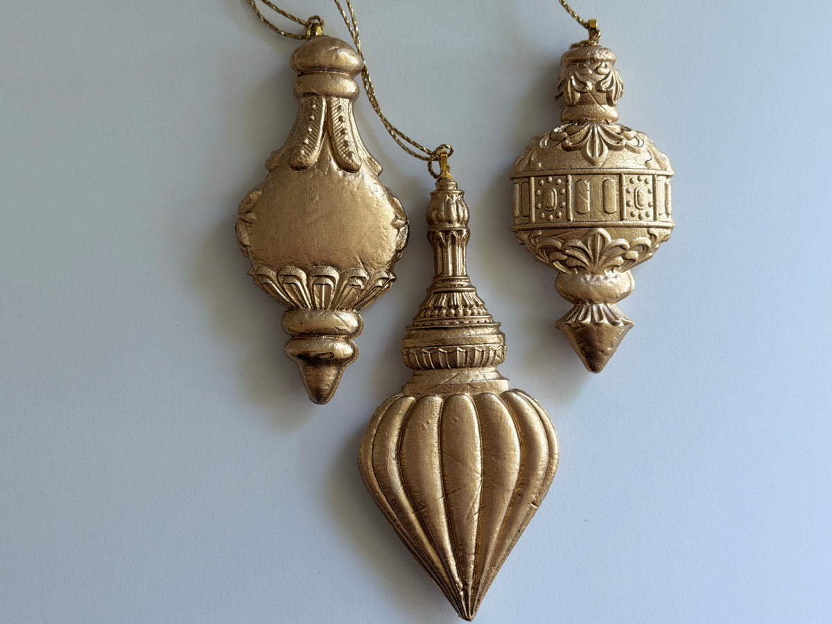 Baubles Encore IOD Decor Mould (6" x 10")