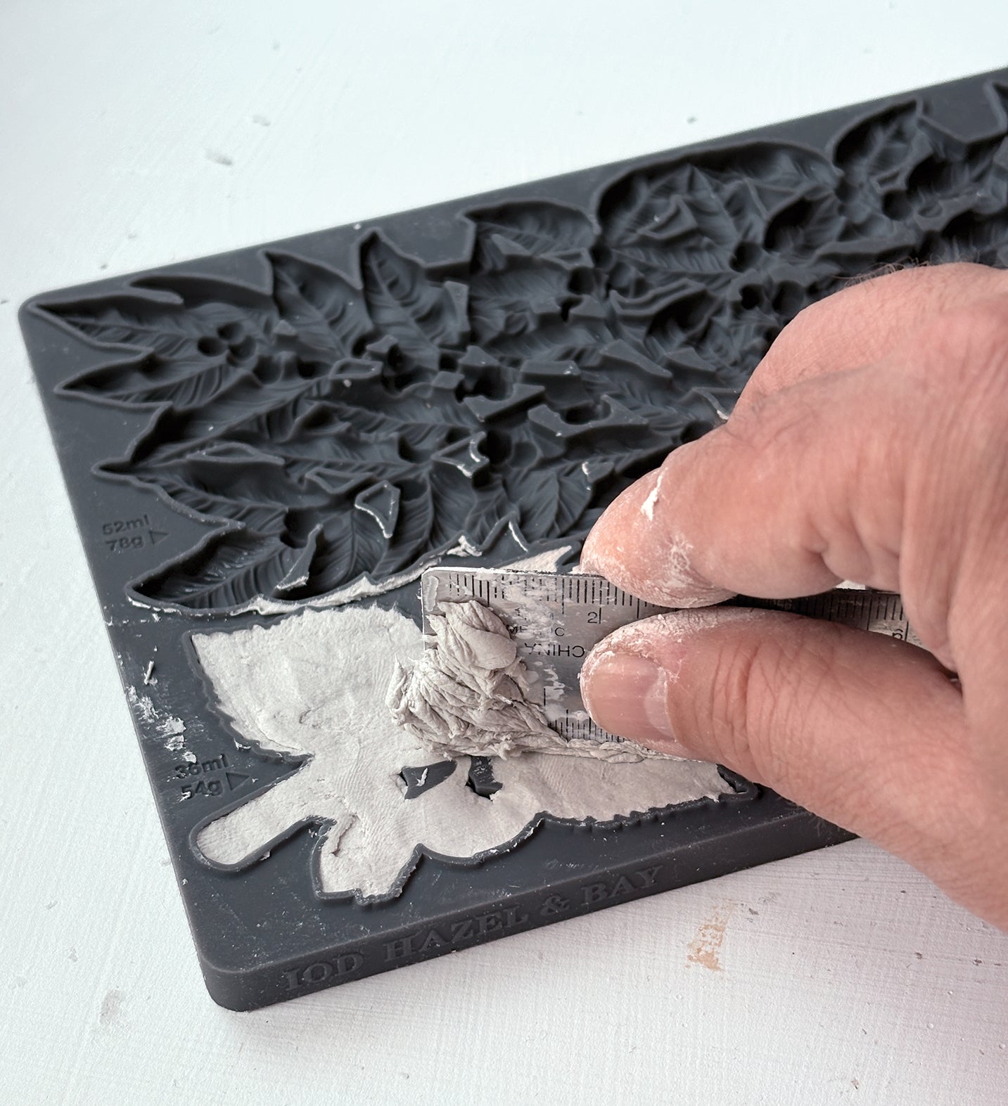 Hazel & Bay IOD Decor Mould (6" x 10")