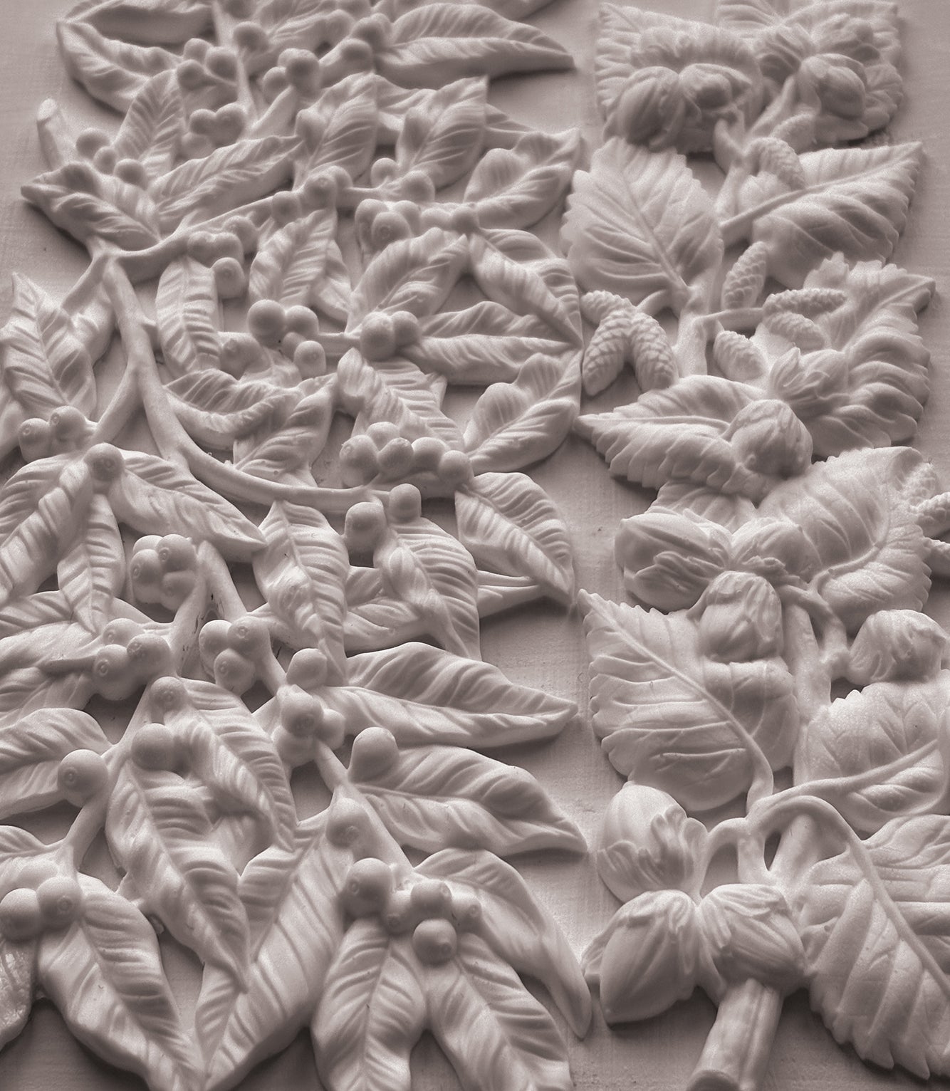 Hazel & Bay IOD Decor Mould (6" x 10")