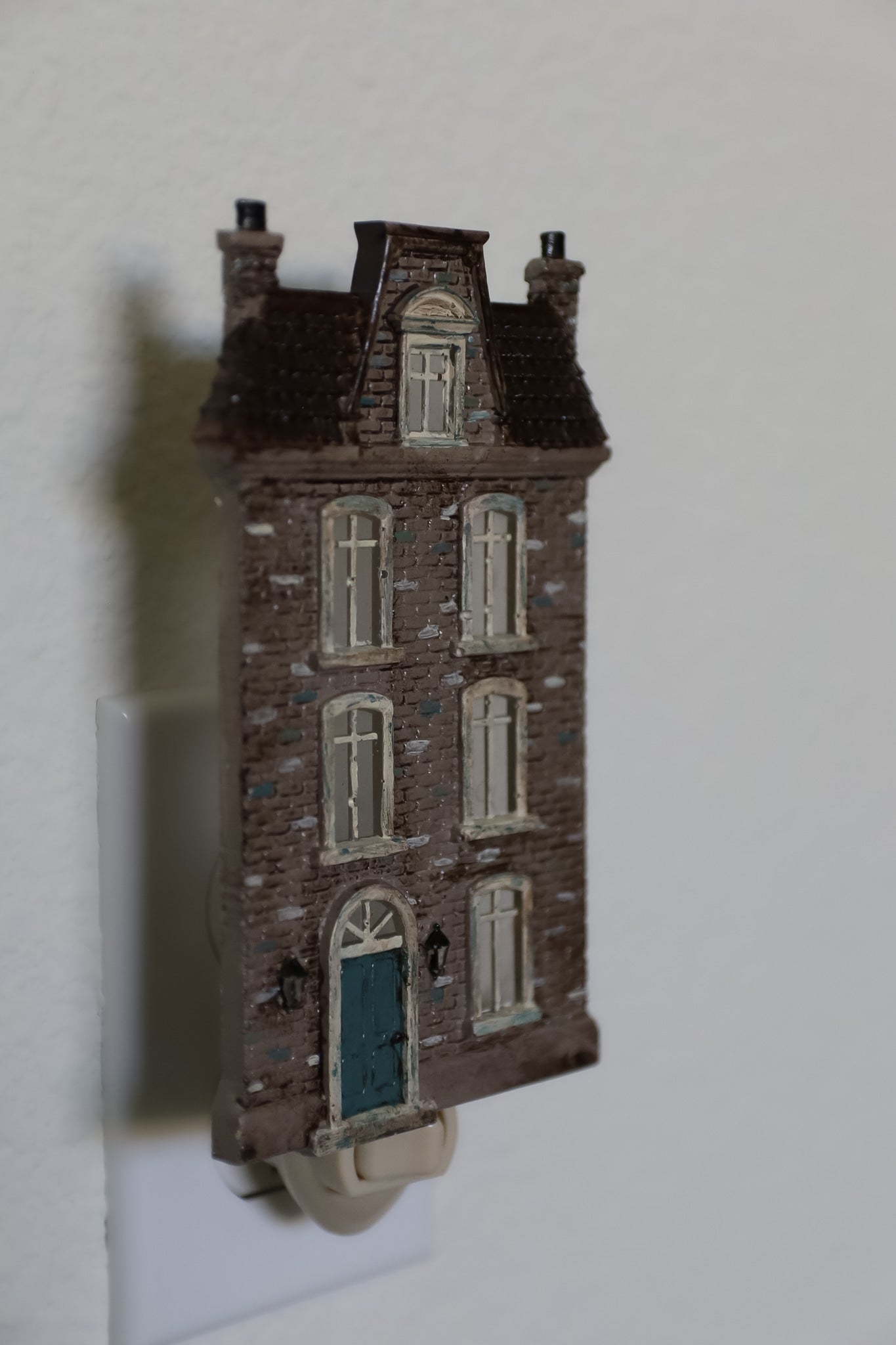 Old Colchester Road IOD Decor Mould (6" x 10")